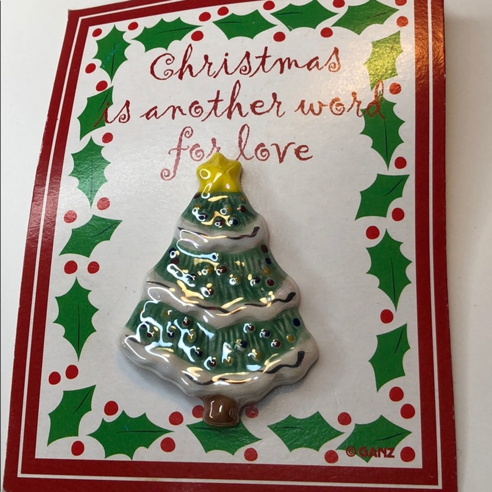 NWT! Ganz Christmas tree ceramic brooch